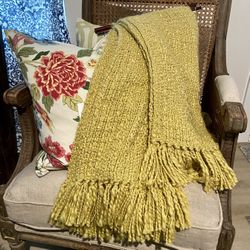 New Maison Medici888 Natalia Throw/Blanket - Olive/Chartreuse 50”x60”