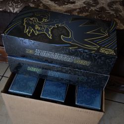 Charizard UPC Box *Sleeves, Deck Box, & Play Matt... Etc*