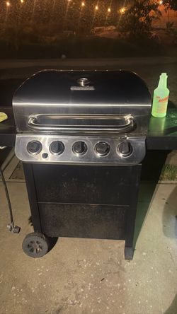 Charbroil Grill w/ side burner (Performance)