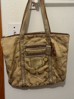 ✨ Beautiful Vintage Coach Poppy Gold Metallic Tote Bag ✨