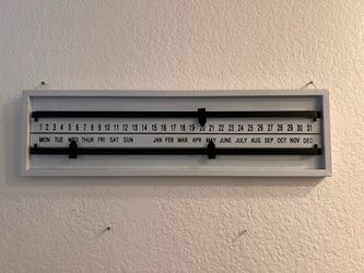 Metal calendar