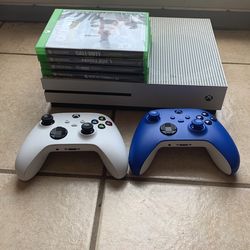 Xbox One S With 2 Controllers And 4 Games