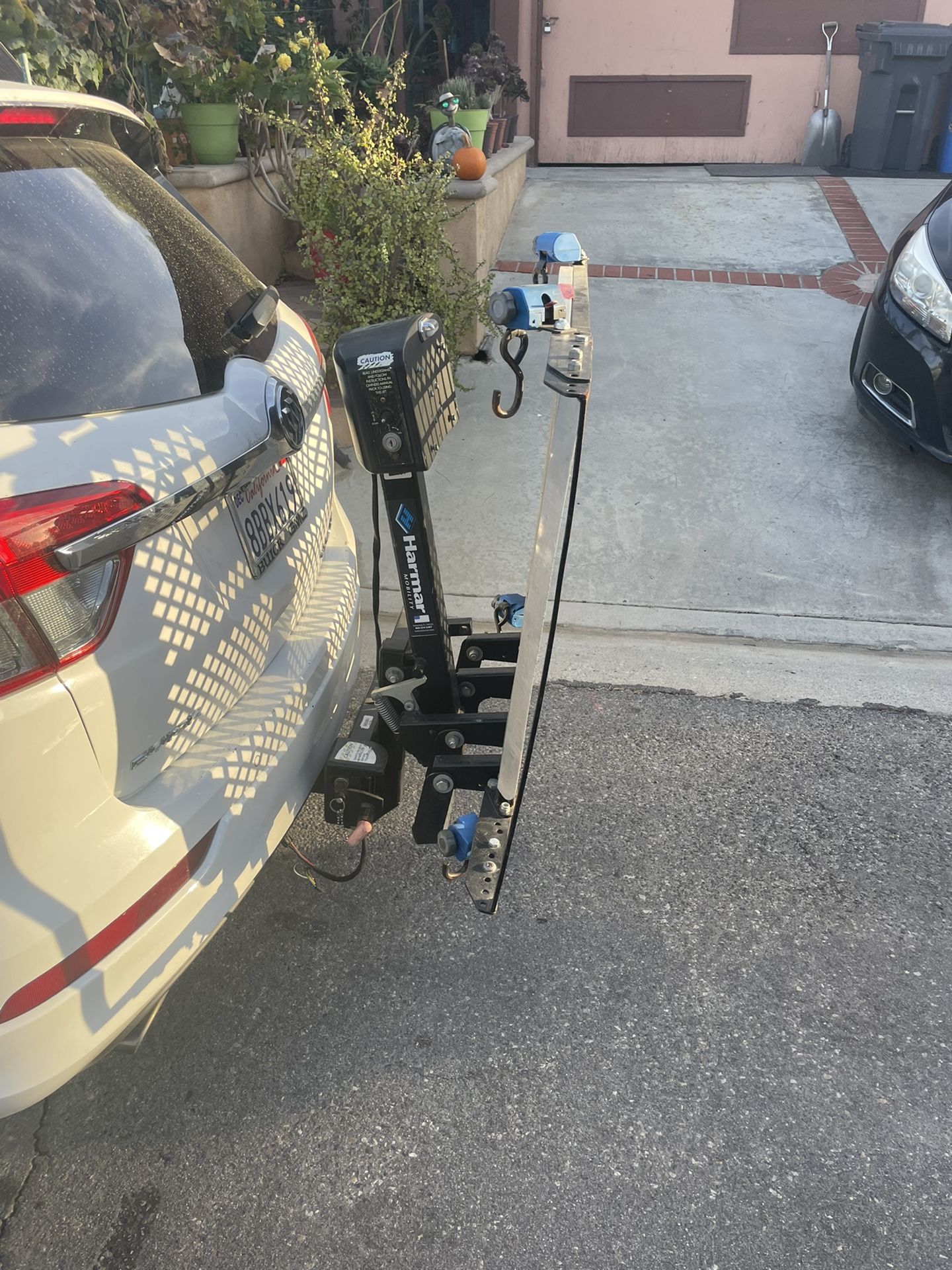 Electronic Lift For Wheelchair 