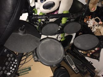 Electronic drum set