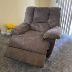 Jerome’s Electric Recliner