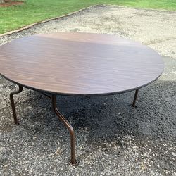 Wood foldable table