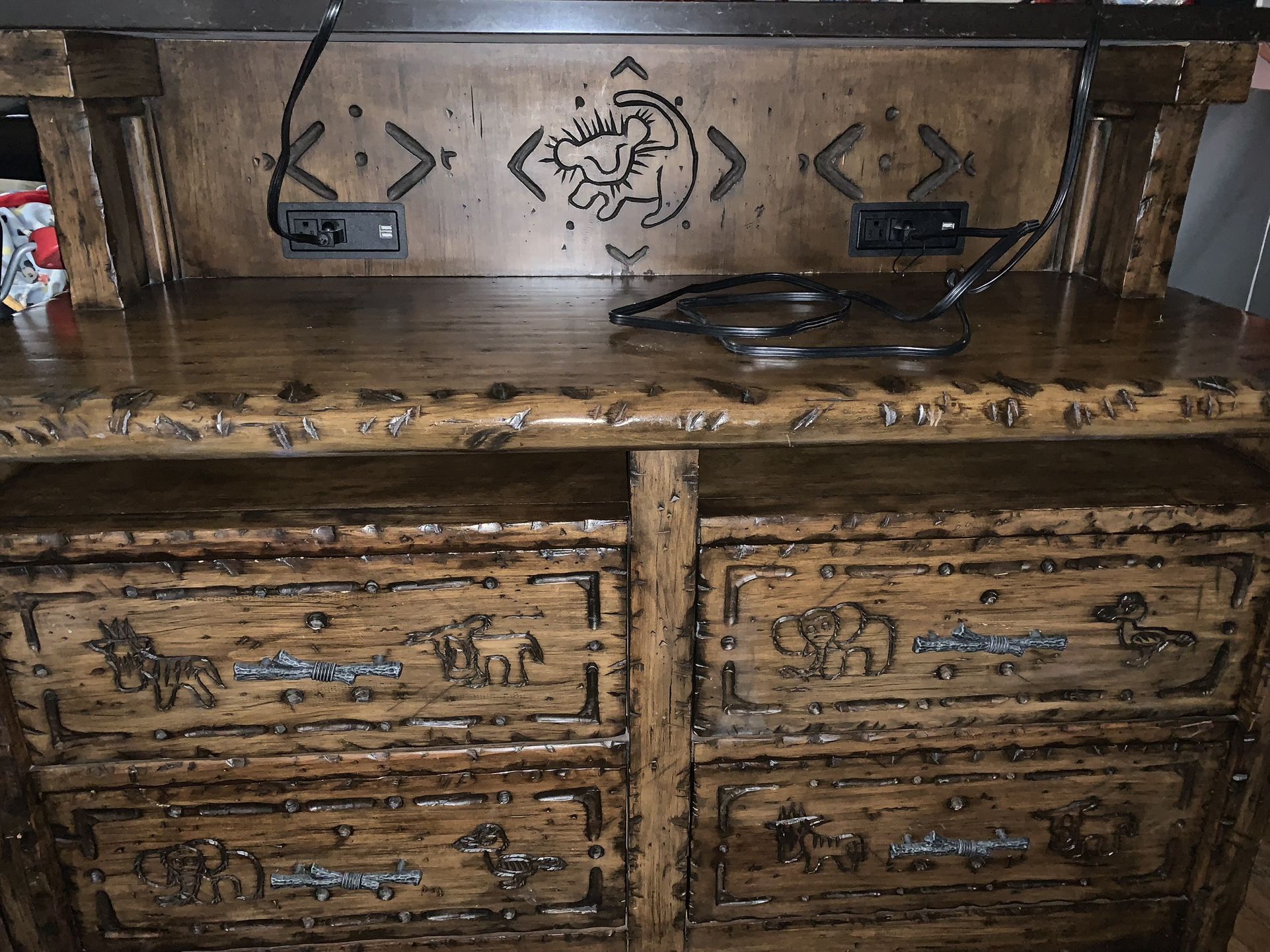 DISNEY Simba Dresser