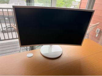 Samsung CF39 27’ curved monitor