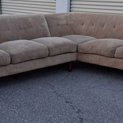 Free Delivery! Stylish Mid Mod 2 Piece Sectional 