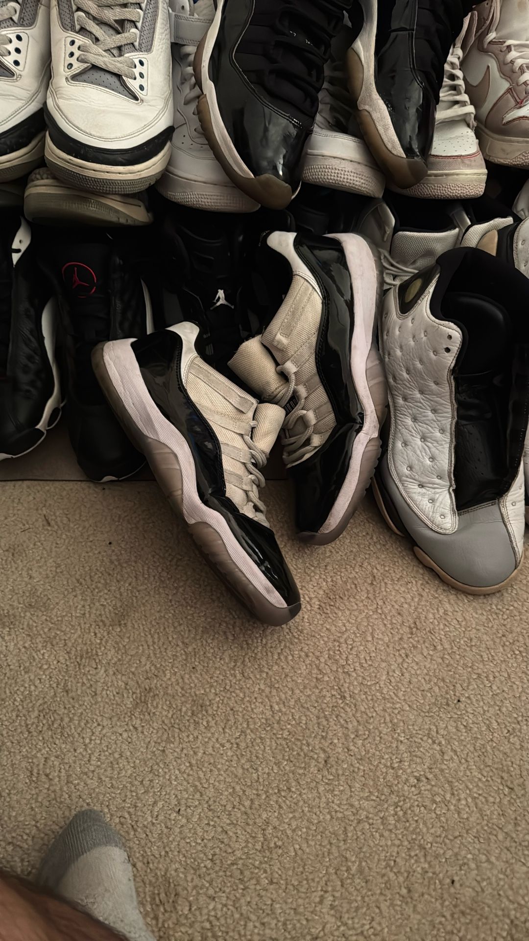 Jordan 11 Low “Concord”