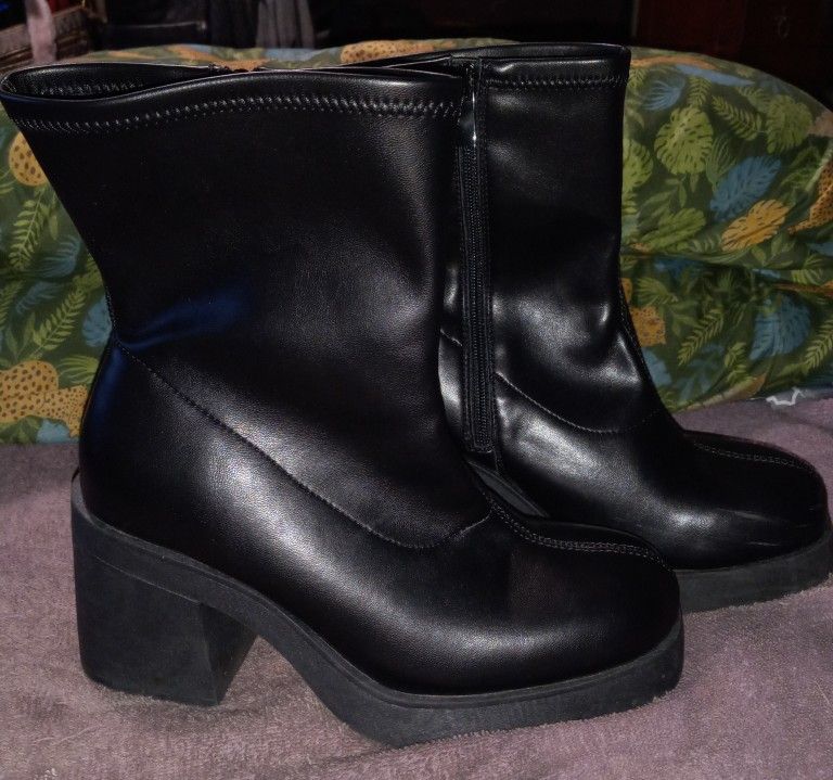 Women's Dress Boots Size 9ww