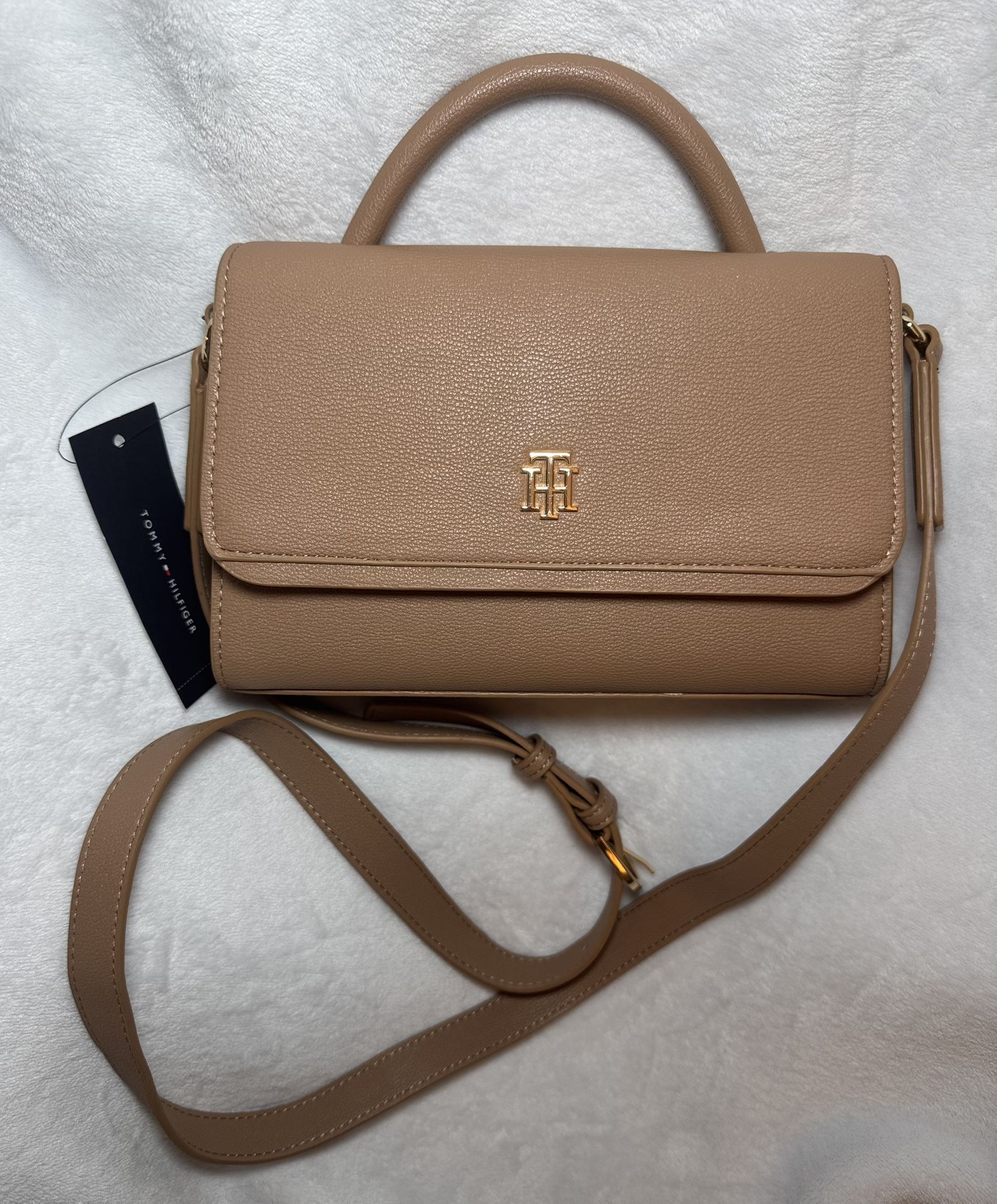 Tommy Hilfiger Women's Crossbody Bag | Tan Beige |Retail Price: $108 | NWT