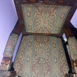 Antique Lion Head Arm Chairs 