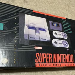 Super Nintendo Snes Console In Box 