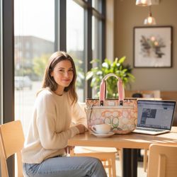 Coach Hampton scribble tote 10”