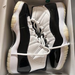 Jordan 11s size 11
