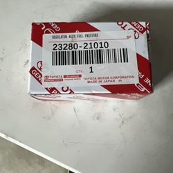 Fuel pressure regulator for Toyota