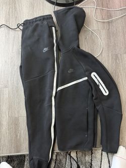 Nike Tech