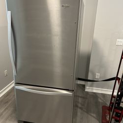 Whirlpool Refrigerator 