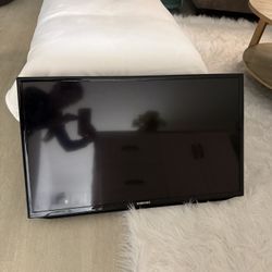 Tv Samsung 33 Inch With Wall Mount