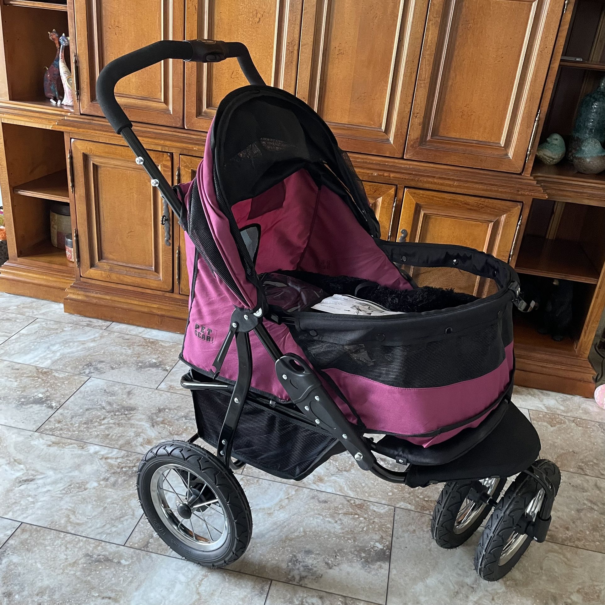 PetGear Large Double Pet Stroller Like New for Sale in Mesa AZ