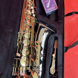 Beautiful Silver and Gold Alto Saxophone with New Box of Reeds $360 Firm