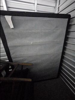 Free queen mattress box  spring