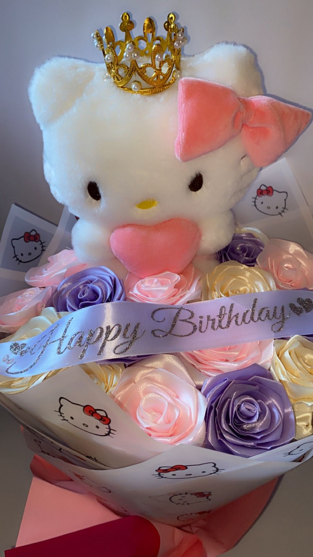 Hello Kitty Eternal Bouquet /Rosas Eternas 