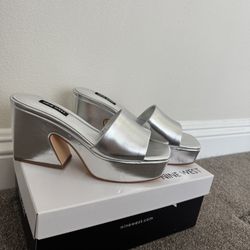 BRAND NEW WITH BOX,OKLEE PLATFORM SLIDE SANDALS, SIZE 6.5