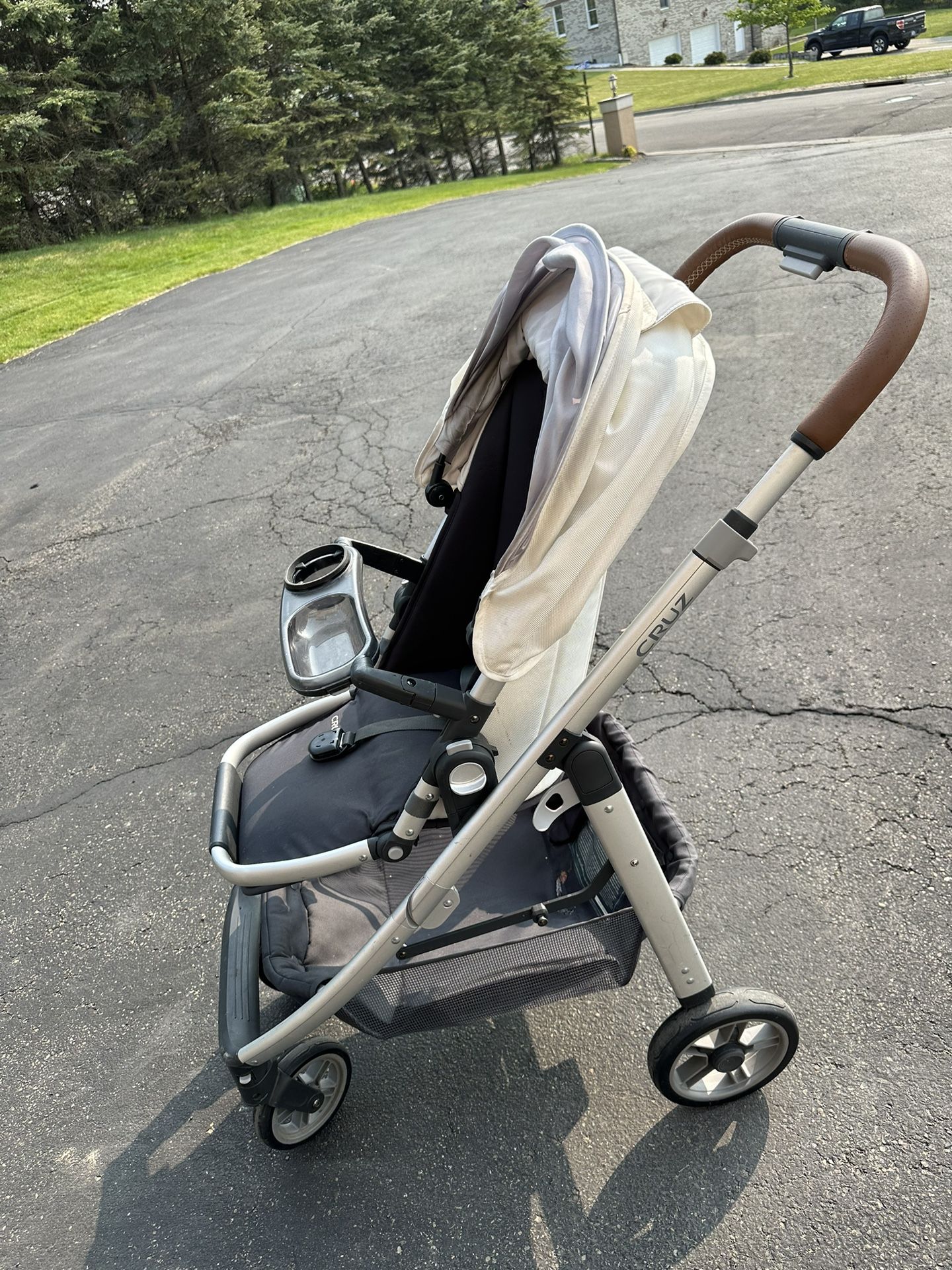 Uppababy Cruz Vista With Snack Tray