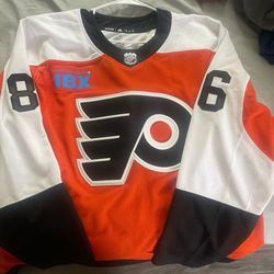 Orange                                             Orange and White Philadelphia Flyers Farabee signed jersey 