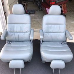 Leather Honda Odyssey Captain Chairs