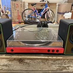 Audio-Technica - Audio Technica AT-LP60X-BK Turntable - red And Bluetooth Speakers 