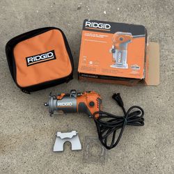 RIGID 5.5 Amp Compact Fixed-Base Corded Router