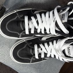 Vans SK8 Hi Top Women’s Size 8 Black/ White Canvas Skate Sneakers