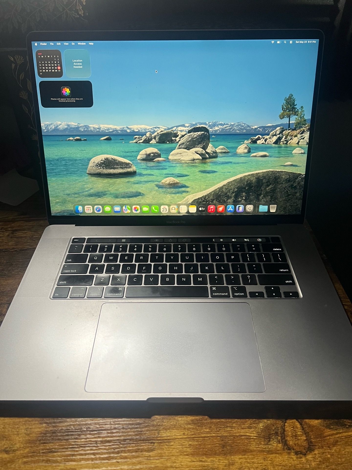 2019 MacBook Pro 16” – Intel i7, 16GB RAM, 500GB SSD