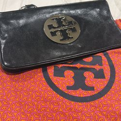 Black Tory Burch purse