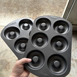 Moving Sale!! Non-Stick Donuts Baking Pans (set of 2)