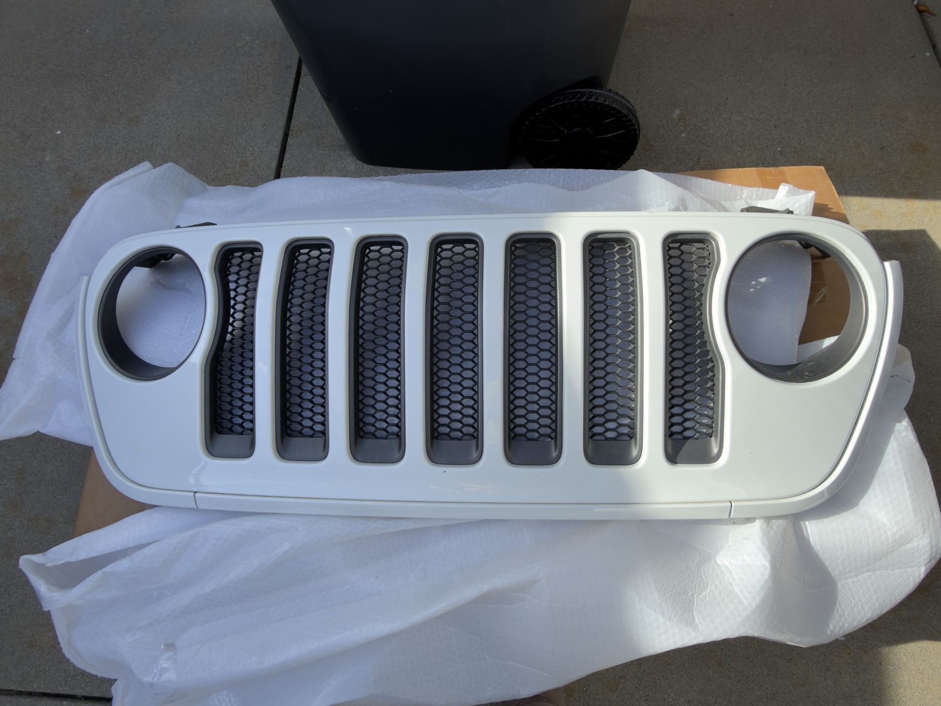 2018-2023 JEEP WRANGLER JL OEM FRONT GRILL