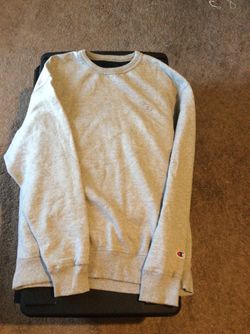 Champion size large pull over