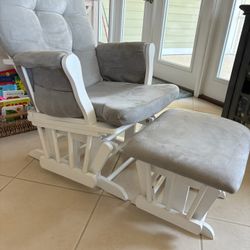 Glider Chair With Ottoman
