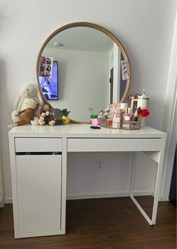 Desk + Mirror
