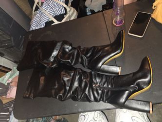 High heel boots