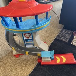 PAW PATROL ADVENTURE BAY TOWER