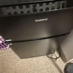 full Size Mini Fridge 