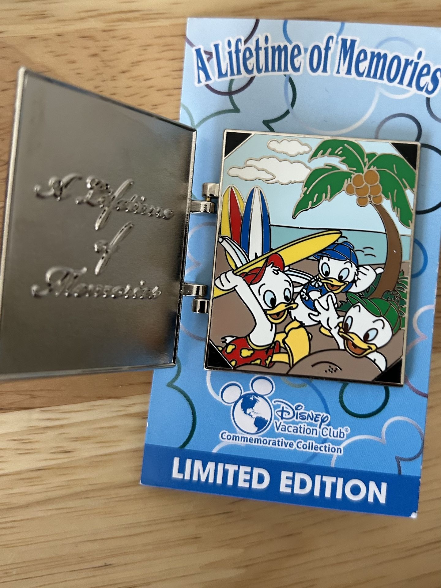 Disney A Lifetime of Memories Pin Huey, Dewey, and Louie - Donald Duck’s Nephews