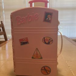 Barbie Traveling House Play-set Suitcase