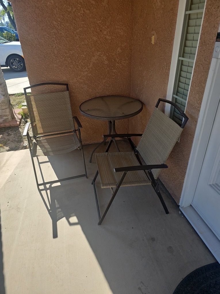 Patio TABLE & CHAIRS