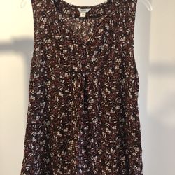 Pretty Floral Sleeveless Shirt