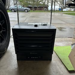 New Comfort Zone Industrial garage heater